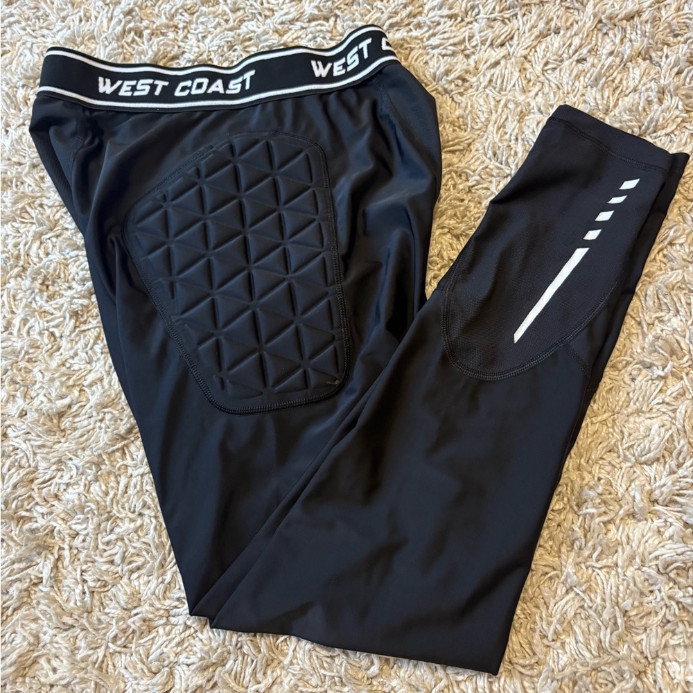 West Coast Goalkeeping black  padded base layer, EUC, size medium - Picture 2 of 6